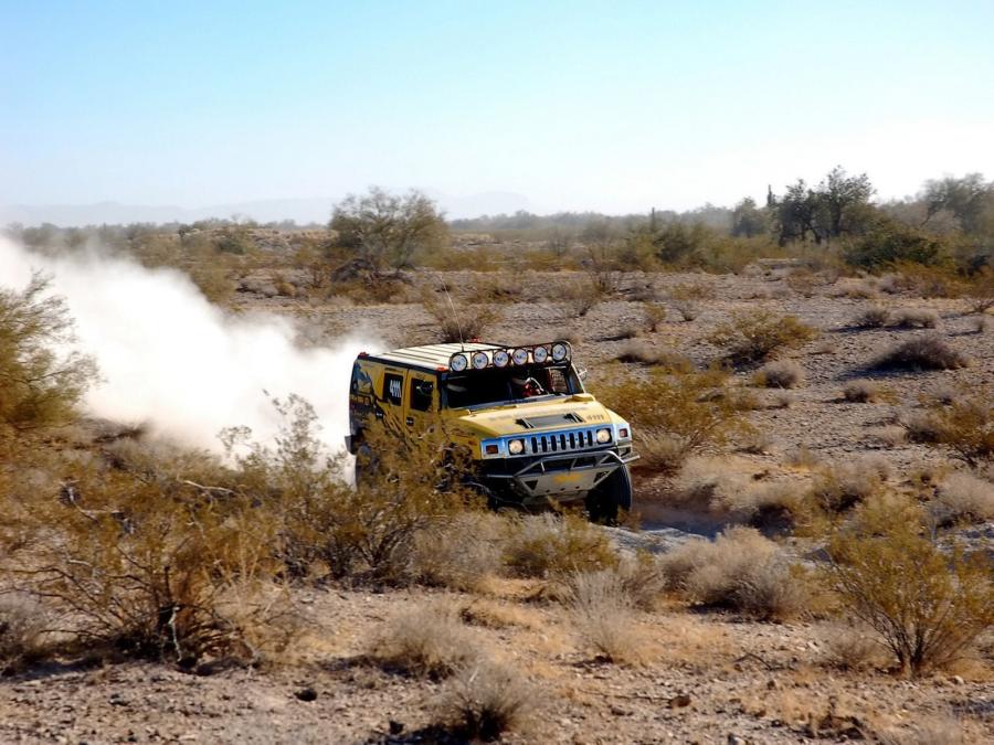 Hummer H2 Racing 2007 года  (фото 9 из 11)
